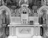 Maître-autel et retable, église paroissiale Saint-Pérec (Lopérec)