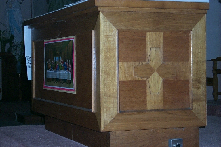 Ensemble du maître-autel et des autels secondaires nord et sud (3 autels, 2 tabernacles, 3 degrés)