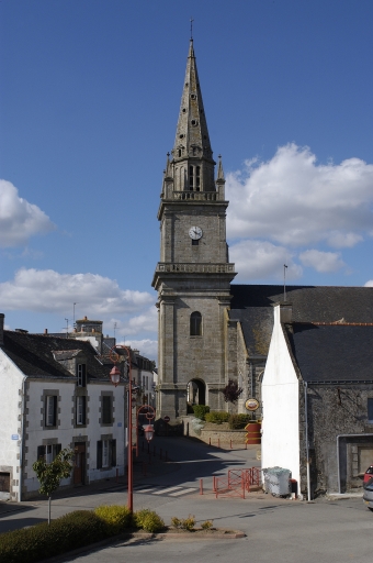 Église paroissiale, bourg (Pluméliau fusionnée en Pluméliau-Bieuzy en 2019)