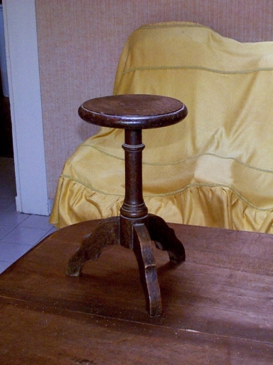 Tabourets d'église (6) (série)