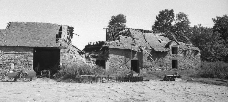 Manoir dit aussi ferme du gros chêne, la Villeneuve ; Coet Er fau (Pontivy)