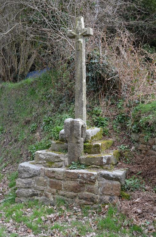 Croix de chemin de Le Guirec (Ploubezre)