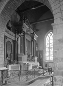 Ensemble du maître-autel et des autels secondaires : 3 autels, 3 retables, tabernacle, 2 tableaux, 1 statue, église Notre-Dame de la Tronchaye (Rochefort-en-Terre)