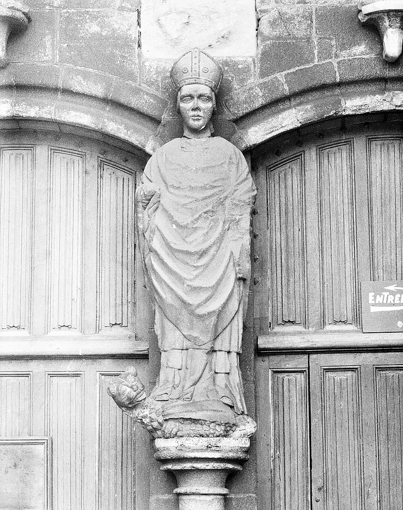Statue (d'applique, grandeur nature) : saint Paul Aurélien, cathédrale de Saint-Paul-Aurélien (Saint-Pol-de-Léon)