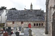 Chapelle-ossuaire située près de l'église, ou chapelle Saint-Yves (Plouarzel)
