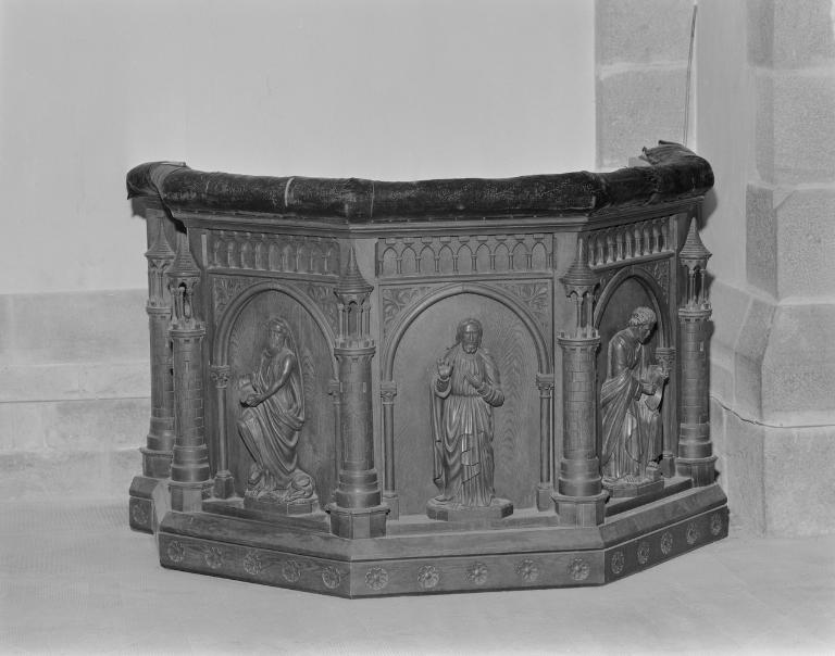 Chaire à prêcher, style néo-gothique, église paroissiale Saint-Patern (Séné)