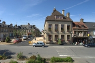 Hôtel de ville, 2 place du Tripot (Saint-Georges-de-Reintembault)