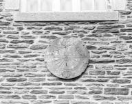 Cadran solaire, 11 rue des Devins (Josselin)