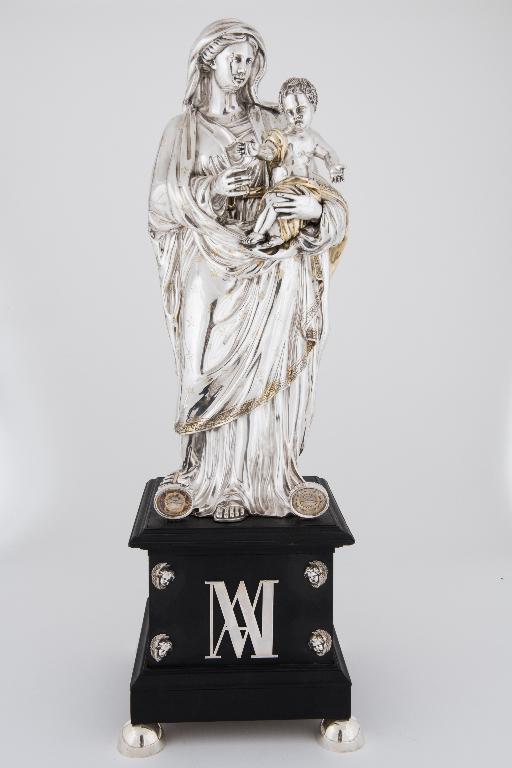 Statue de la Vierge à l'Enfant (orfèvres : Renaud, Alexis et Demarquet Frères)