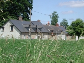 Alignement de maisons, le Champ Buet (Combourg)