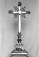 Croix-reliquaire, église paroissiale Saint-Adrien (Persquen)