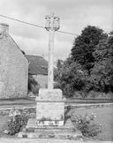 Croix monumentale 1 (Saint-Servant-sur-Oust)