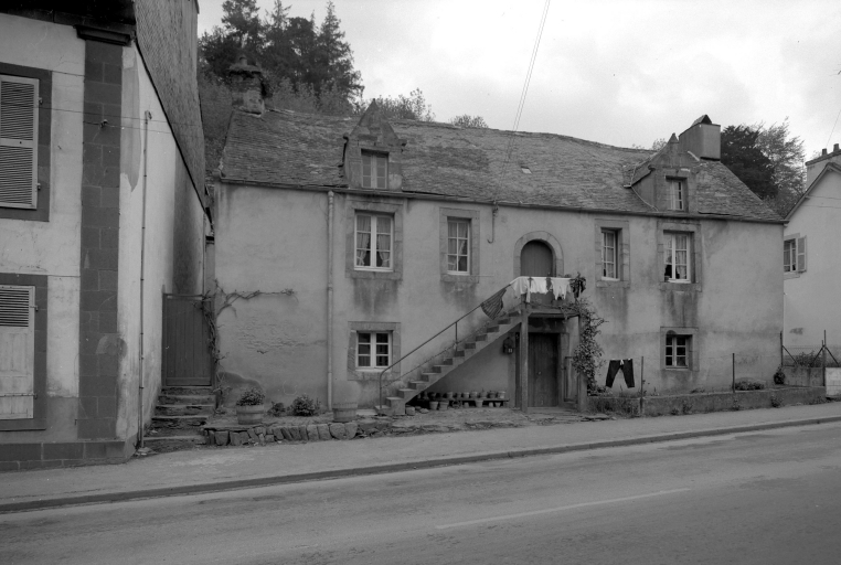 Maison, 23 rue du Docteur Cozanet (Port-Launay)