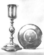 Calice, patène (2), église paroissiale Saint-Gurval, place de la mairie (Guer)