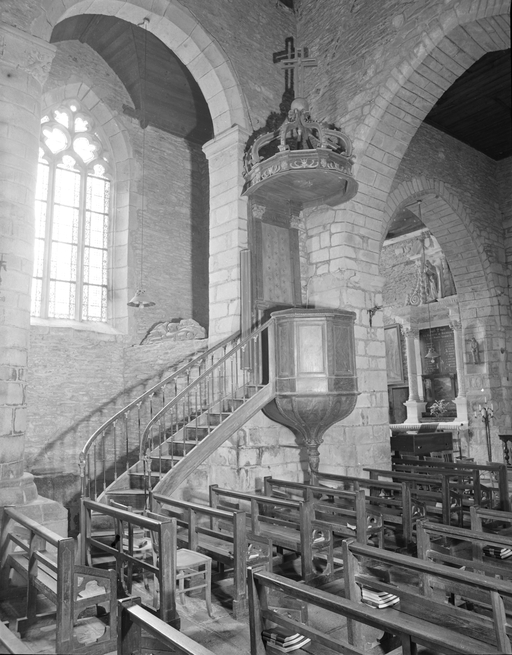 Chaire à prêcher, église Notre-Dame de la Tronchaye (Rochefort-en-Terre)