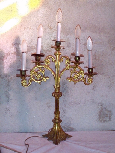 Ensemble de 2 chandeliers d'autel