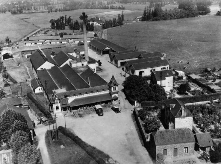 Laiterie Beurrerie de L'Hermitage (Groupe Lactalis), place de la gare (L'Hermitage)