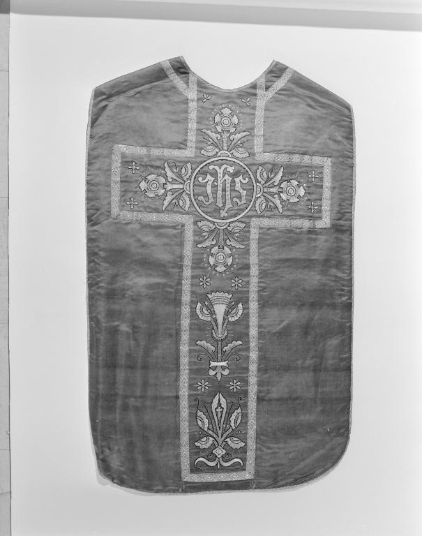 Chasuble, église paroissiale Saint-Michel (Île-aux-Moines)