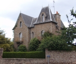 Maison, rue du Commandant Charcot ; rue du Biliec, Kerity (Paimpol)