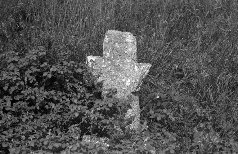 Croix monumentale, Kergroaz (Tréogat)