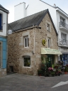 Maison, place Le Sciellour (Baud)