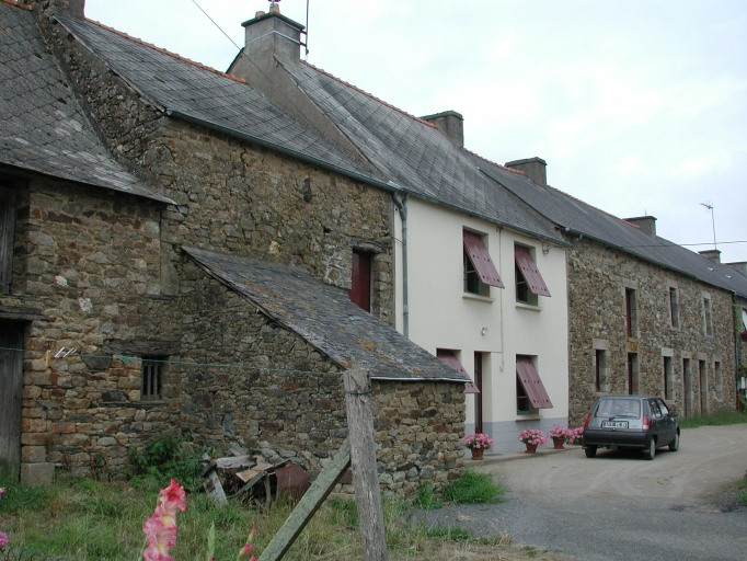Alignement de maisons 2, Penlheur (Bains-sur-Oust)