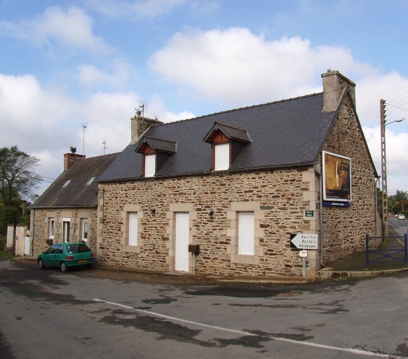 Maisons, 2, 4, 6 route de Kerillis ; rue des Écoles (Plouguiel)
