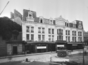 Magasin de commerce, dit Grand Bazar Parisien, puis Nouvelles Galeries, place Rallier-du-Baty (Rennes)