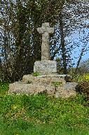 Croix de chemin de Coatalliou (Kermaria-Sulard)