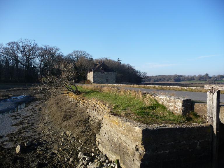 Moulin de Kervilio, actuellement atelier d'ébénisterie (Le Bono)