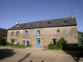 Ferme, Bazouges-sous-Hédé, la Ville Allée (Bazouges-sous-Hédé fusionnée avec Hédé pour former la commune de Hédé-Bazouges en 2009)