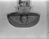 Relief (2) : tête d'ange, église paroissiale Saint-Justin (Guiler-sur-Goyen)