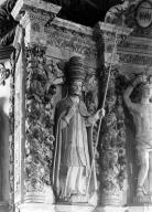 Statue (d'applique) : saint Fabien, chapelle Saint-Sébastien (Saint-Ségal)