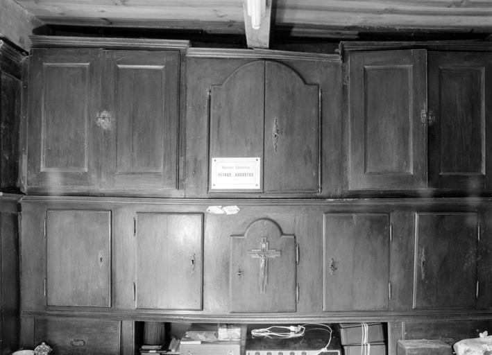 Meuble de sacristie, église paroissiale Saint-Aubin (Brandivy)