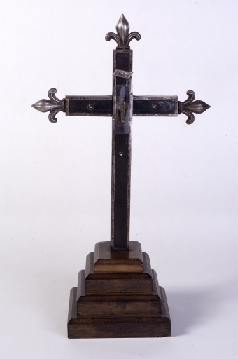 Croix-reliquaire