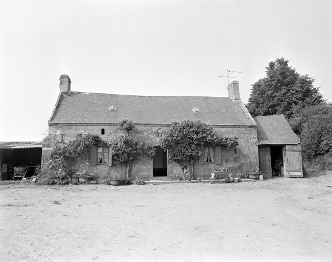 Ferme, Kerboustoul (Plogastel-Saint-Germain)