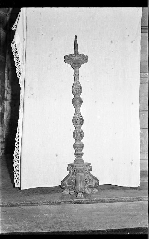 Série de six chandeliers d'autel, chapelle Saint-Golven, le Vieux-Bourg (Taupont)