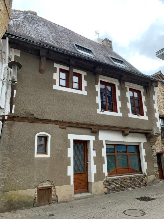 Maison, 4 rue des Ponts (Malestroit)