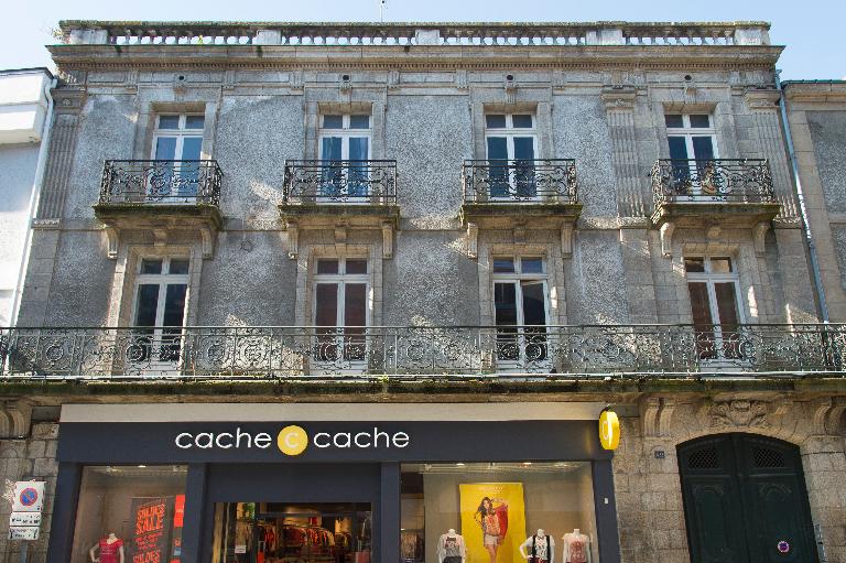 Immeuble, 32 rue du Mené (Vannes)