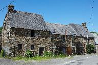 Fermes et maisons des 16e, 17e et 18e siècles sur la commune de Beaucé