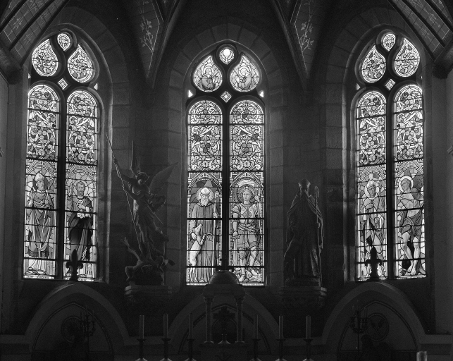 Ensemble de trois verrières, église paroissiale Saint-Pérec (Lopérec)