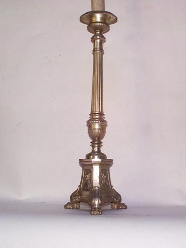 Série de 4 chandeliers d'autel