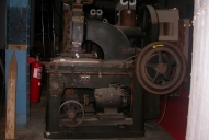 Machine à découper par tranchoir (emporte-pièce), rue des Moulins ; rue du Maillet (Châtelaudren fusionnée en Châtelaudren-Plouagat en 2019)