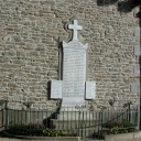 Monument aux morts de Trédrez, rue Saint-Yves (Trédrez-Locquémeau)