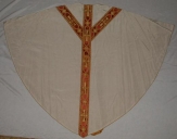 Ornement blanc 1 : chasuble, bourse de corporal, étole, manipule, voile de calice