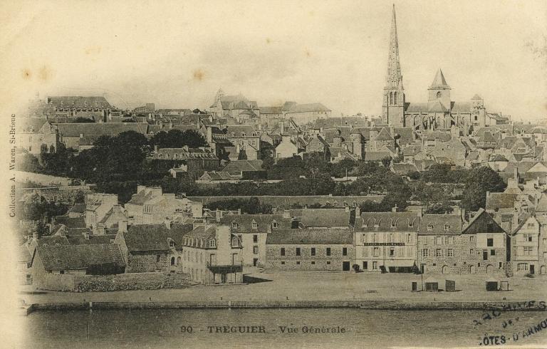 Maison d'armateur ou de négociant actuellement "pharmacie des Quais", 6 Place du Général de Gaulle (Tréguier)