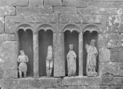 Le patrimoine mobilier de l'ossuaire, église paroissiale Saint-Pierre (Spézet)