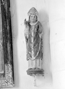 Statue (d'applique, demi-nature) : saint évêque non identifié, chapelle Notre-Dame (Séglien)