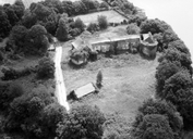Château fort, château, les Salles (Sainte-Brigitte)