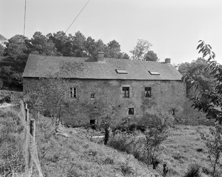 Moulin de Kerhat ou de Porlair, près de Kerrat (Saint-Avé)